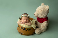 Newborn, Lindsay