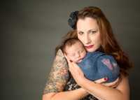 Newborn, Dani deliver